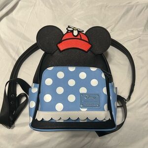 EUC Disney Loungefly Retro Minnie Mouse Polka dot mini backpack